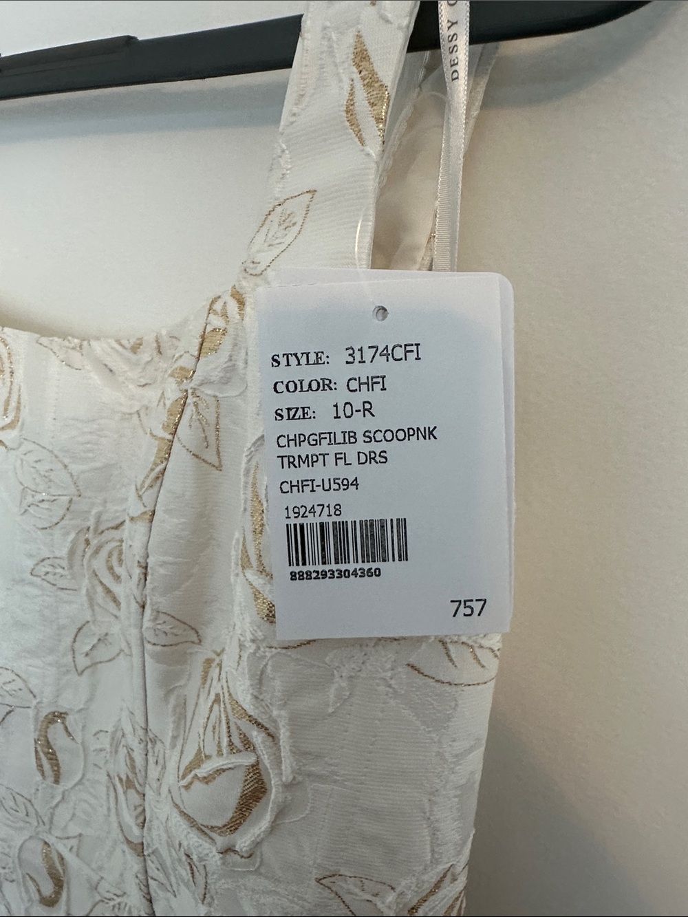 ALFRED SUNG Ivory and Gold Floral Brocade A-Line Wedding Dress- NWT - Picture 3 of 10